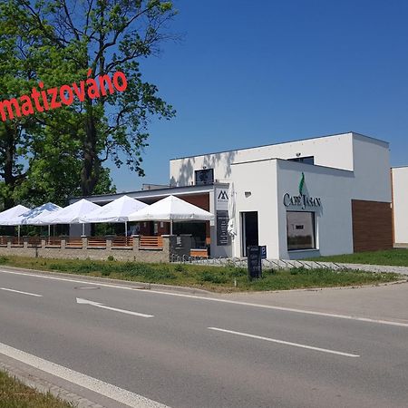 Apartmány Miromar Podivin Exteriér fotografie