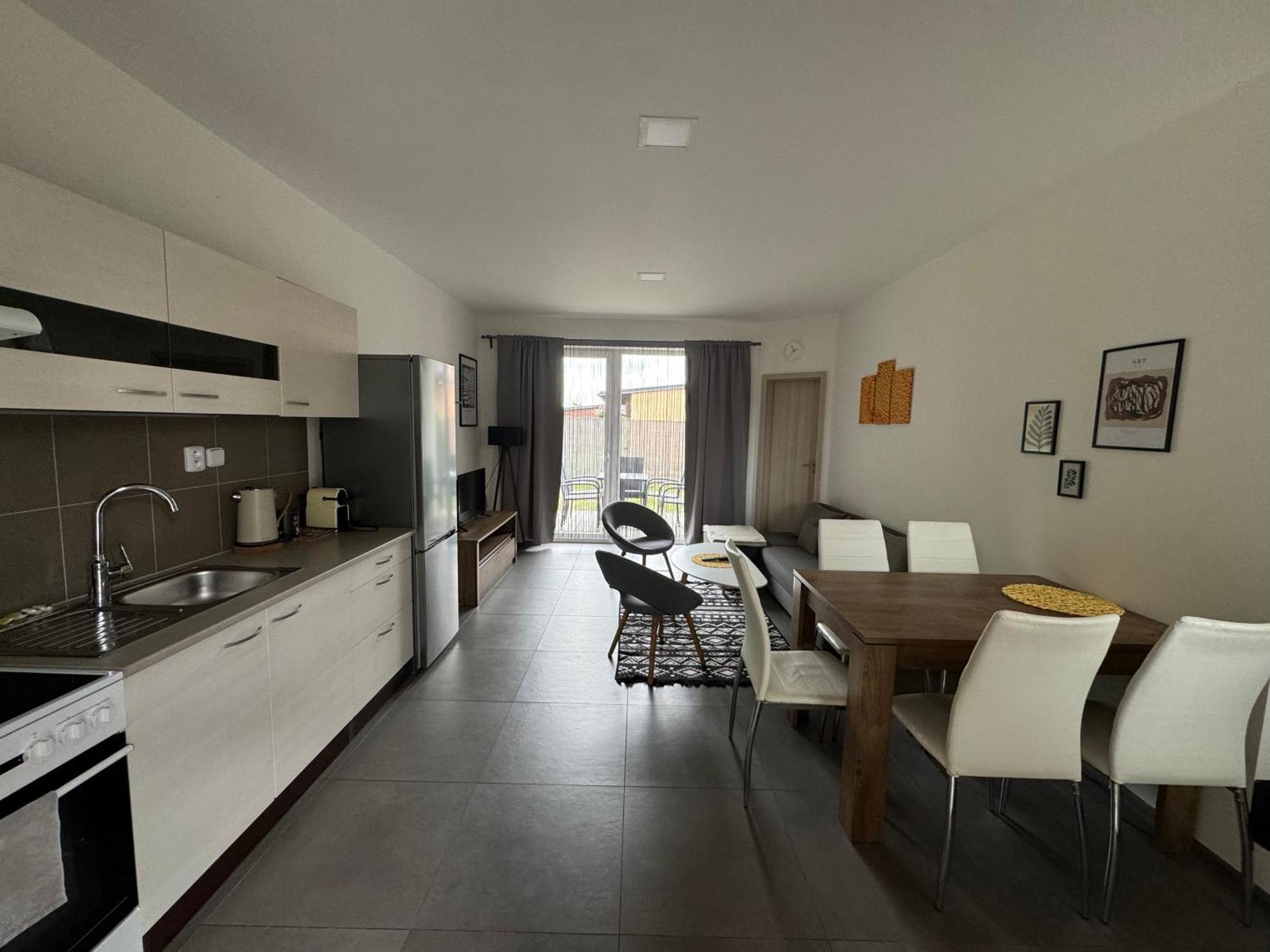 Apartmány Miromar Podivin Exteriér fotografie