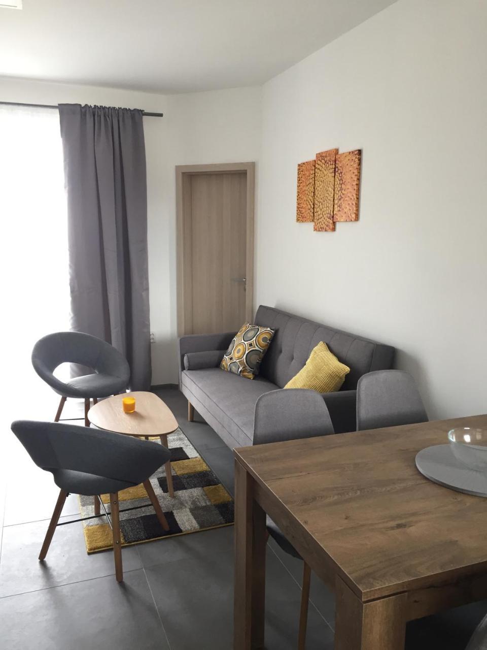 Apartmány Miromar Podivin Exteriér fotografie
